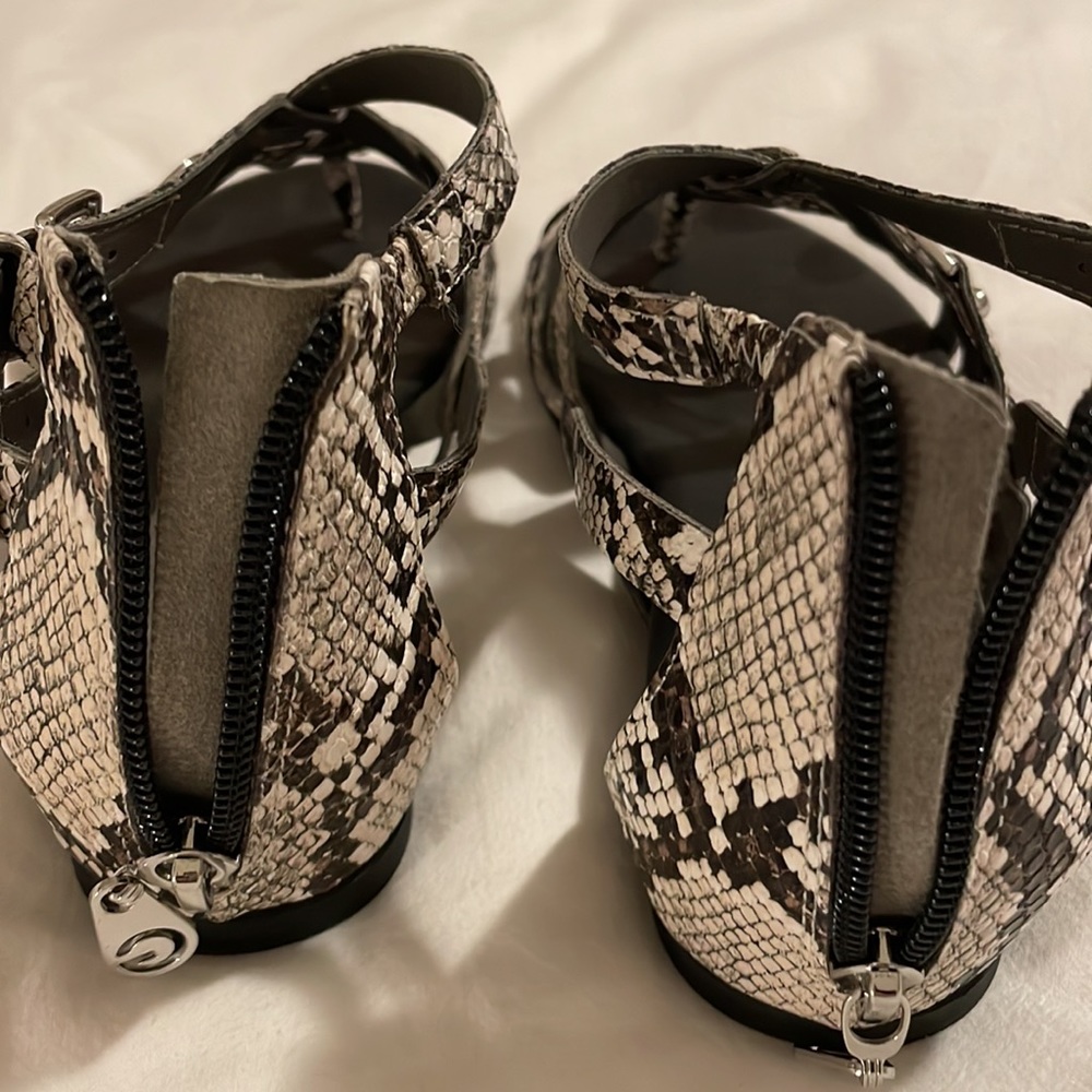 Caged sandals - Picture 5 of 5